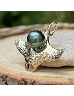 Tahiti pearl manta ray men's gold pendant - ray in gold for men price