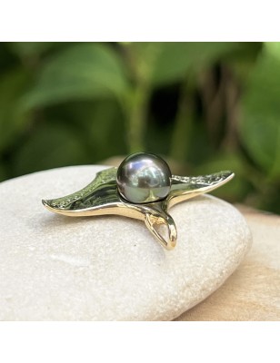 perle Tahiti pendentif homme or raie manta - bijou tahitien pour homme avec une perle