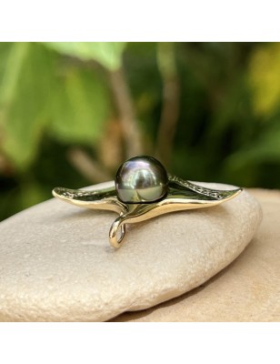 Tahiti pearl manta ray men's gold pendant - ray in gold for men price