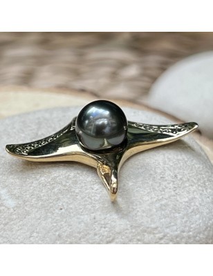 perle Tahiti pendentif homme or raie manta - bijou tahitien pour homme avec une perle