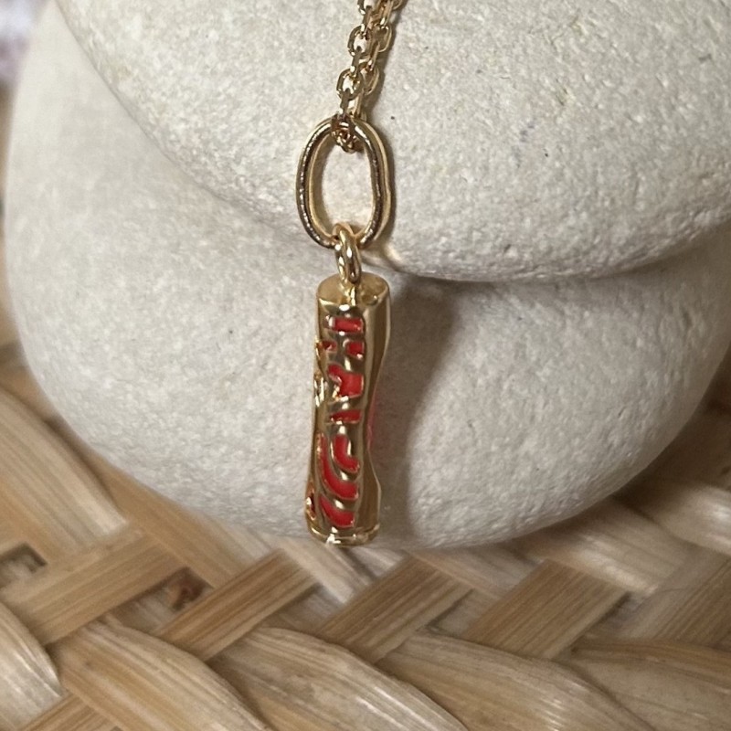 Strength Tiki Pendant - Gold-plated - Coral Resin