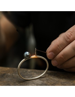 Réparation d'un Bijou en Perle - Fournir et Souder une Tige Filetée