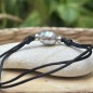 Heiata - Bracelet Satin Noir Perle de Tahiti Blanc Irisé