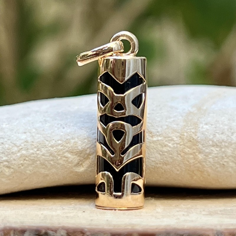 Tiki Equilibrium – 9K Yellow Gold & Black Onyx