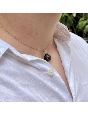 18 Carat Gold Pendant Real Tahitian Pearl - Engraved Maori Patterns