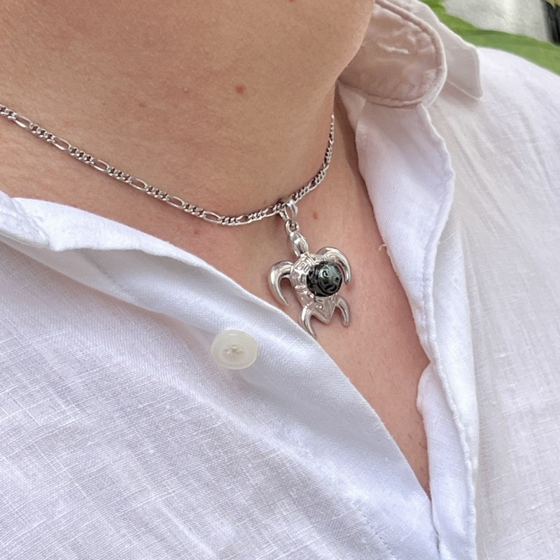 perle noire de Tahiti en pendentif tortue avec une perle gravée prix