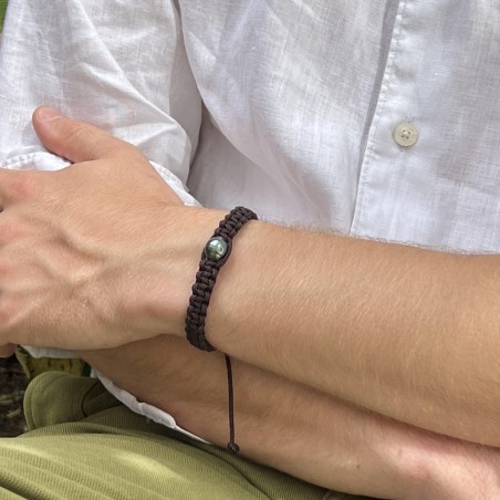 tahitian cultured pearl men's bracelet - mother of pearl oyster