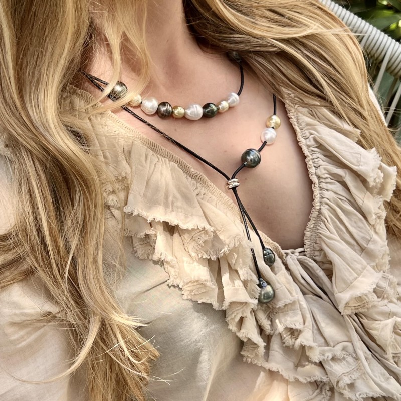 Collar de cuero - 24 perlas de los mares del Sur - 15 perlas de Tahití