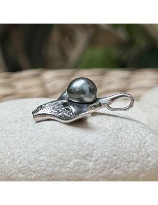 what does means manta ray? men pendant tahitian cultured pearl price