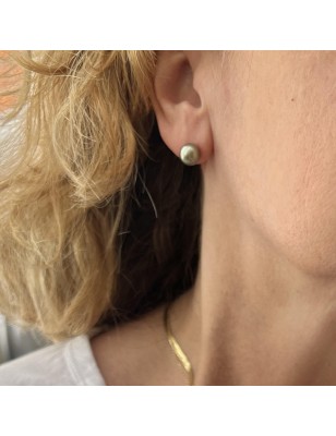 Light Green Tahitian Pearl Ear Studs - 8.82mm