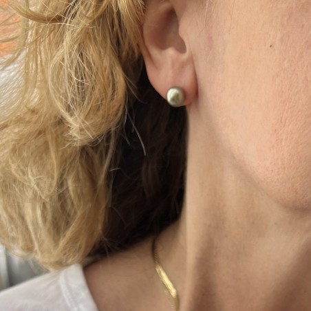 Light Green Tahitian Pearl Ear Studs - 8.82mm