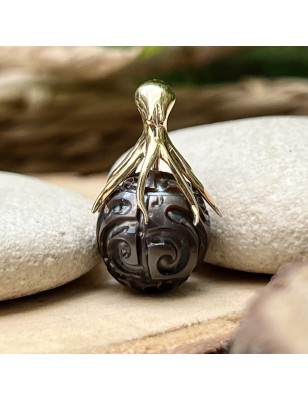 タコのペンダント