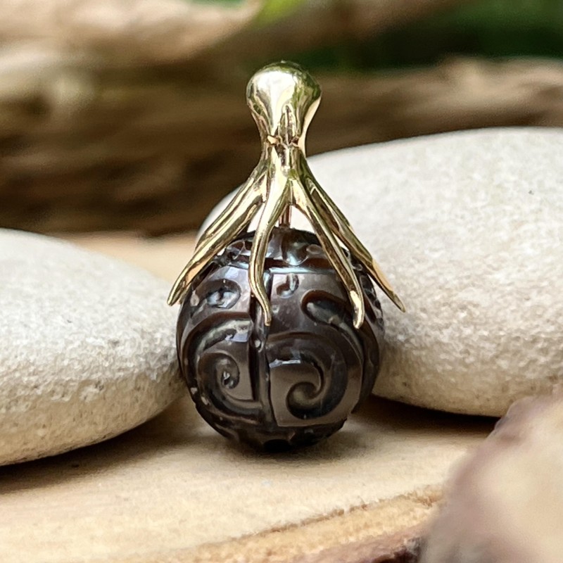 Octopus - Pendentif Or 18 Carats Perle Gravée