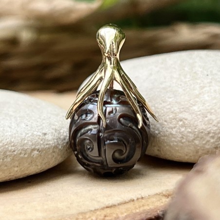 タコのペンダント