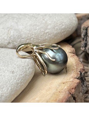 women's octopus gold pendant with marquesan engravings tahitian pearl price - tahitian octopus jewel