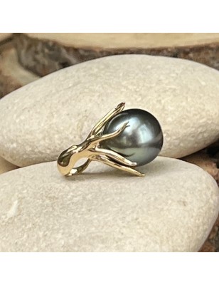 women's octopus gold pendant with marquesan engravings tahitian pearl price - tahitian octopus jewel