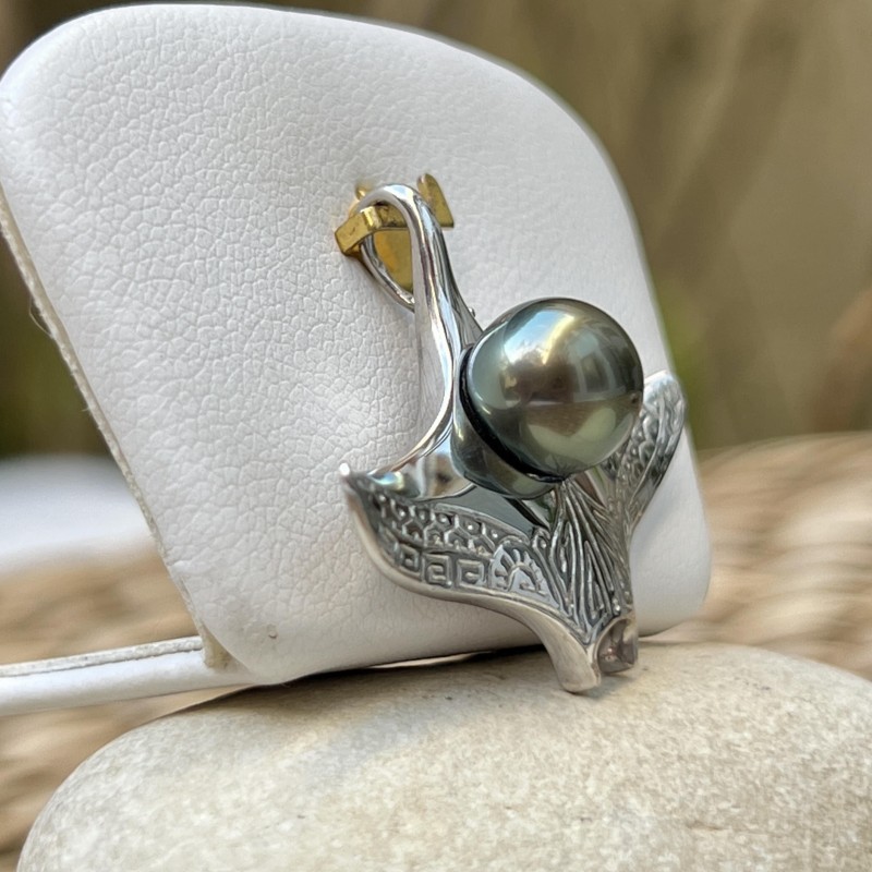 Tahitianische Pfauenperlen - Anhänger mit Mantarochen