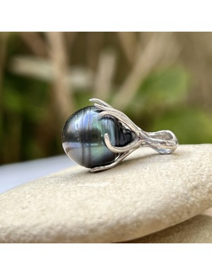 signification poulpe en pendentif homme perle bleu violet de culture de Tahiti prix perles tahitiennes