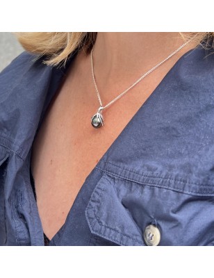 octopus gold pendant