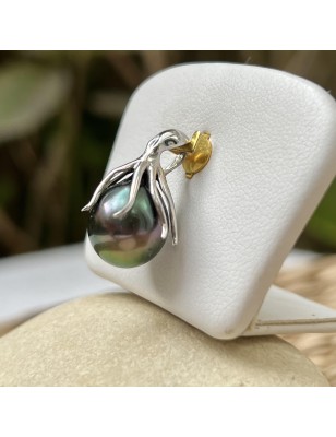 octopus gold pendant