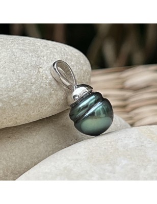 tahiti pearl blue and green hue pendant - tahitian pendant with a cultured pearl price - tahitian jewelry