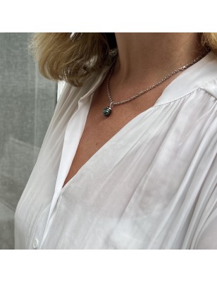 pendentif femme perle de Tahiti bleu et vert - prix d'un pendentif tahitien avec une perle