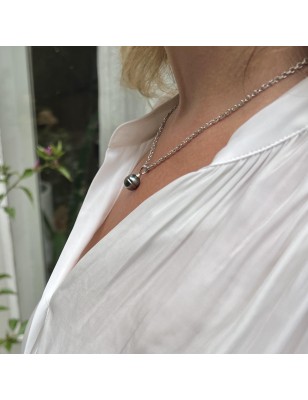 Wunderschöner Anhänger aus tahitischer, pfauenblauer Perle in rhodiniertem 925er Sterlingsilber