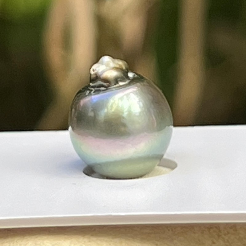 Perle de Tahiti Baroque - Gris  Irisé - 10.95mm