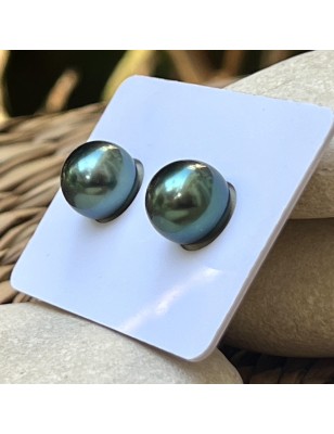 Two lagoon green tahitian pearls on 18-carat gold earrings price - loose tahitian pearls for earrings