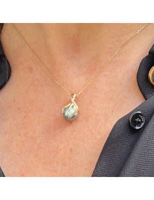 women's octopus gold pendant with blue tahitian pearl price - tahitian octopus jewel