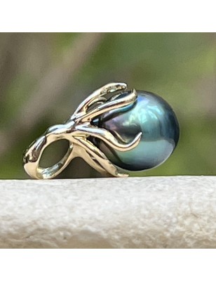 women's octopus gold pendant with blue tahitian pearl price - tahitian octopus jewel