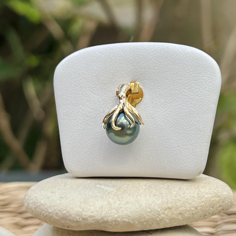Moana Iti - GreenTahitian Pearl 18K Gold Octopus