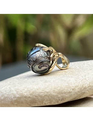 women's octopus gold pendant with marquesan engravings tahitian pearl price - tahitian octopus jewel