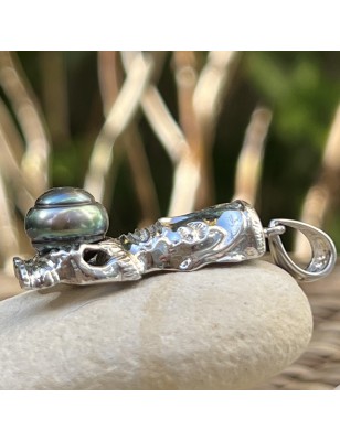 tiki pendant in 18k gold men tiki Tahitian pearl - perla Tahiti - tahitian jewelry - tahitian jewerly stores