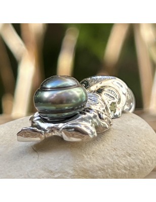 tiki pendant in 18k gold men tiki Tahitian pearl - perla Tahiti - tahitian jewelry - tahitian jewerly stores