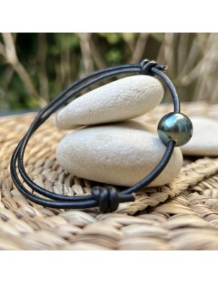 Orino - Black Leather Bracelet with Tahitian Peacock Pearl - 10.79mm