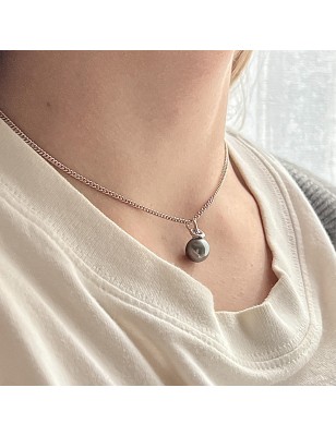 Grey-green Tahitian Drop Pearl Women's Pendant