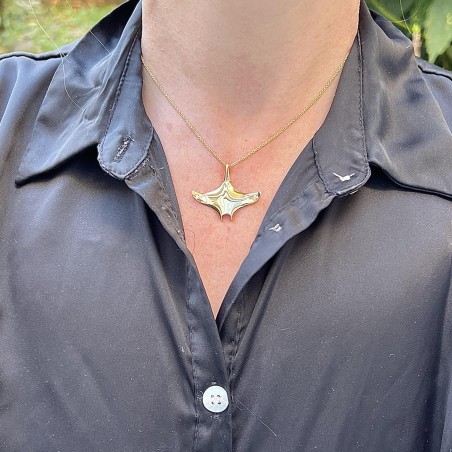 Hauru Tama - Pendentif Raie Or Jaune 18 Carats
