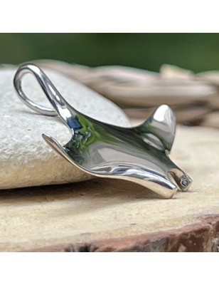 manta ray 18-carat gold pendant for men price