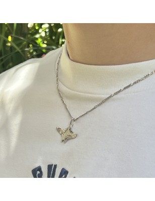 prix pendentif homme raie manta en or blanc 18 carats