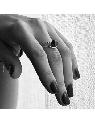 Natural Design Ring and Real Tahitian Pearl - 18k Gold