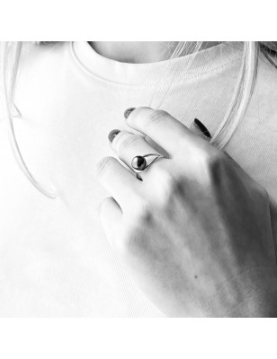 Natural Design Ring and Real Tahitian Pearl - 18k Gold