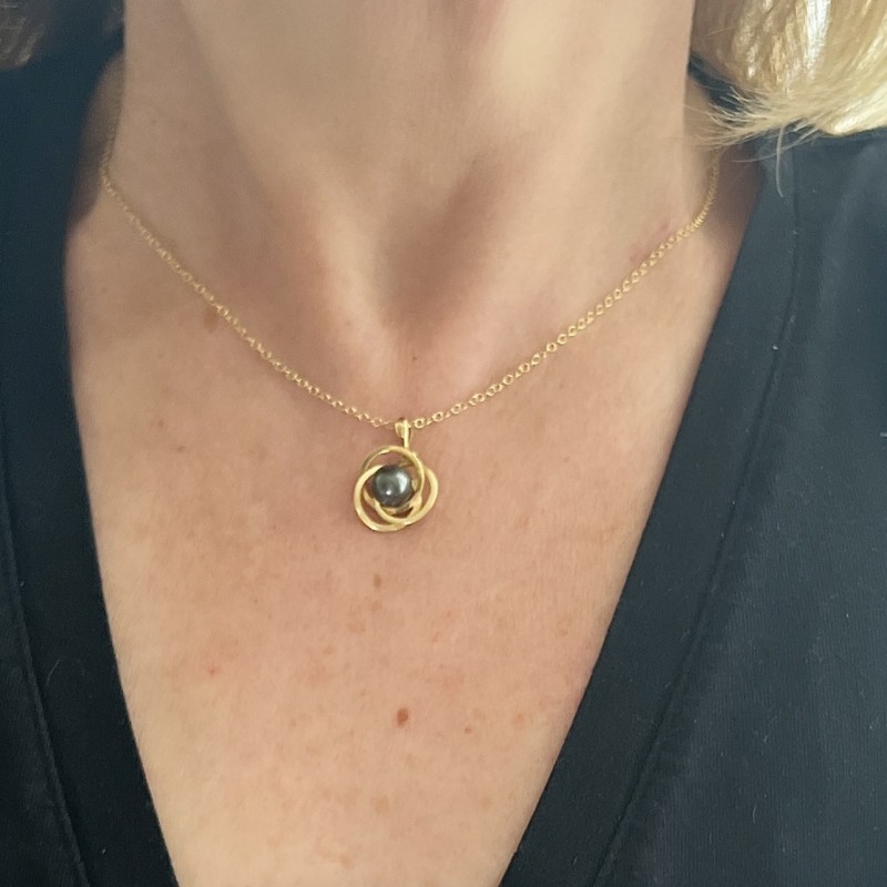 Saturne - Tahitian Pearl 18k Gold Pendant