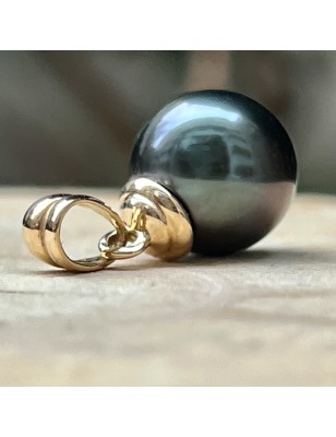 Ciondolo in oro con perla coltivata