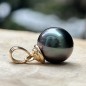 Colgante de oro 750 con perla de Tahití azul violeta de 10,24 mm