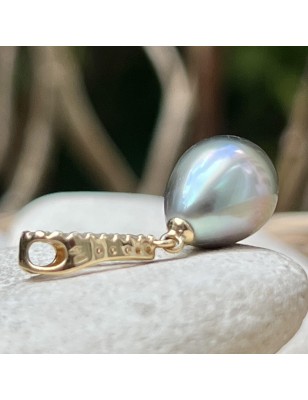 Colgante de oro con perla cultivada