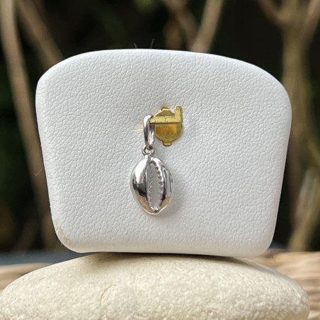 Adorable Cauri en Pendentif Argent Rhodié