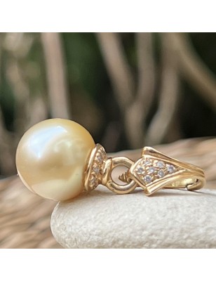 South Sea gold pearl pendant