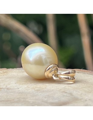 Colgante con perla dorada de los Mares del Sur