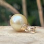 Ciondolo in oro 750 con perla dei Mari del Sud da 12,62 mm